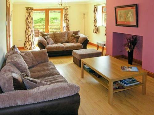 Cennen Lodge