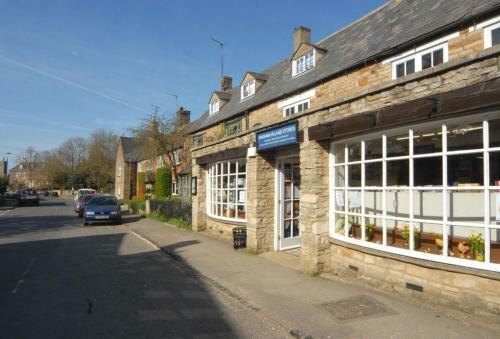 Grooms Cottage
