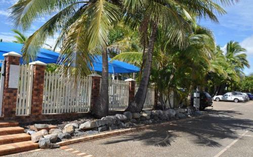 Palm Valley Motel