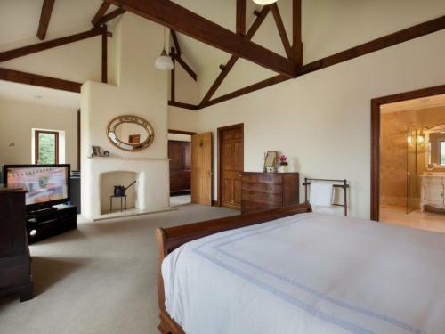 Holiday Home Hutchinghayes Farmhouse
