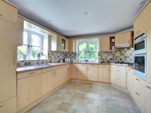 Tranquil Holiday Home In Luckett With Garden