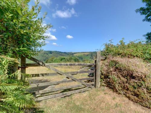 Spacious Holiday Home In Parracombe With Garden