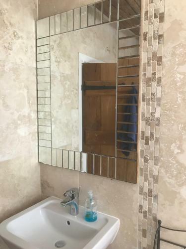 Period 2 Bed Apartment In Staffordshire