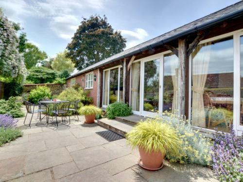 Holiday Home Lime Trees