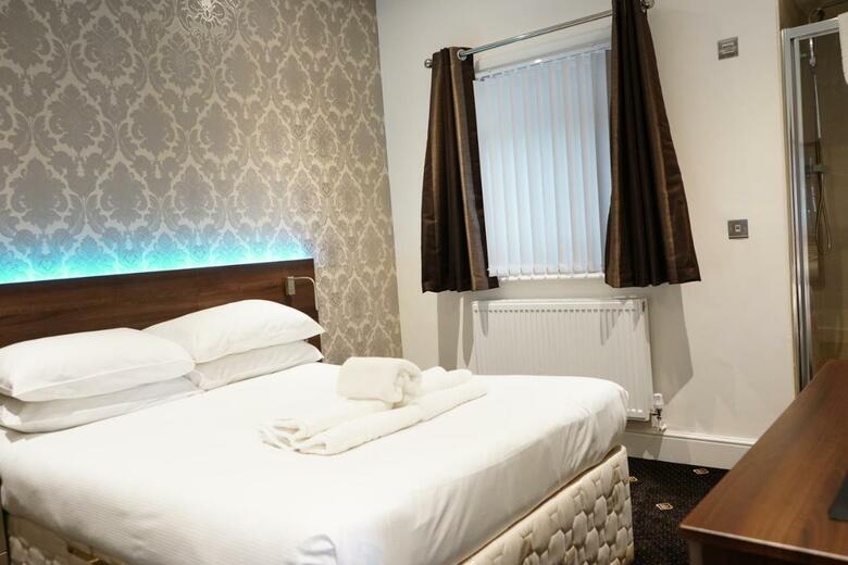 The Marlborough Hotel
