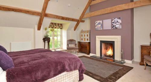 Lovely Big Barn With Hot Tub