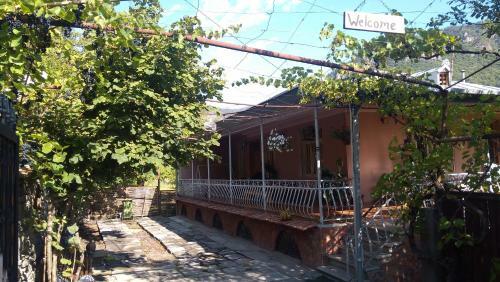 Hostal Guesthouse Mountains