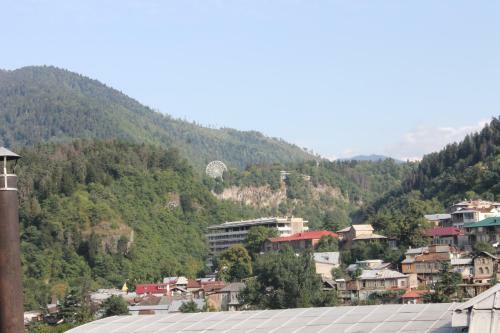 Hostal Hillside Guest House