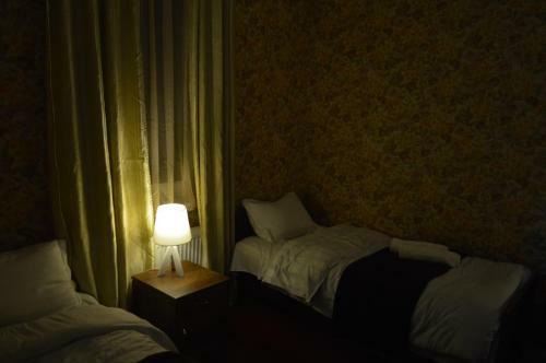 Hostal Garbani Gardens