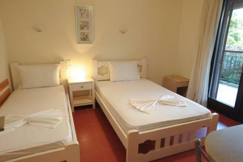 Hostal Spyrou Studios