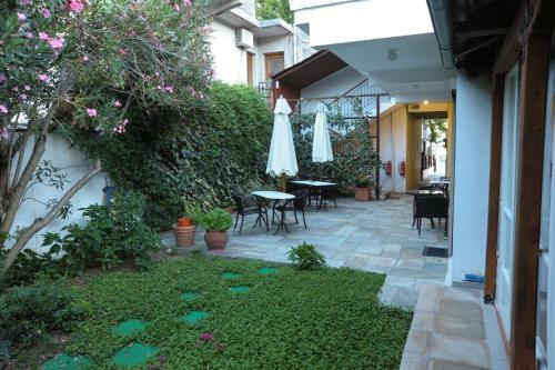 Hostal Spyrou Studios