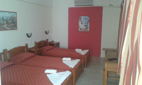 Hostal Pelagia Beach Studios
