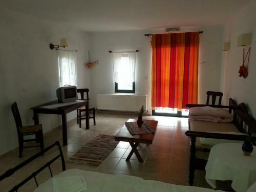 Hostal Lasinthos Eco Park