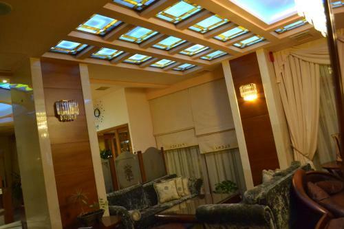 Elena Hotel