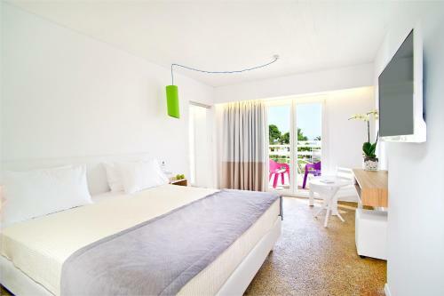 Hotel Marathon Beach Resort