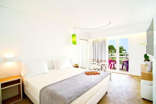 Hotel Marathon Beach Resort