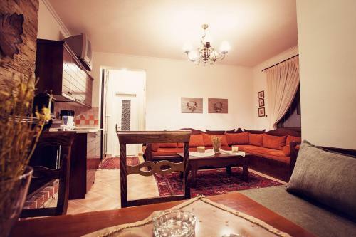 Hostal Militsa Guesthouse