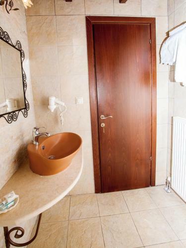 Hostal Militsa Guesthouse