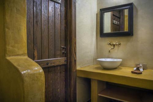 Hostal Montanema Handmade Village