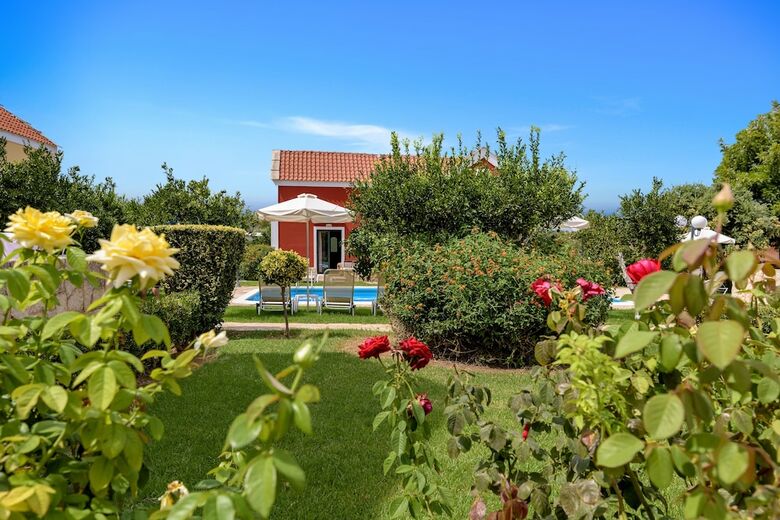 Hostal Athousakis Village