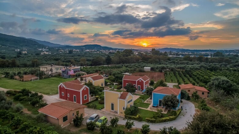 Hostal Athousakis Village