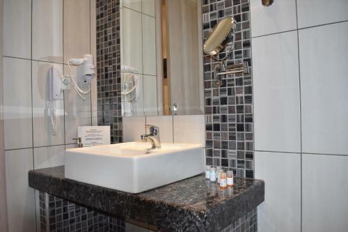 Marinis Boutique Aparthotel