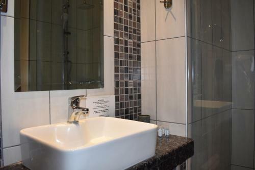 Marinis Boutique Aparthotel