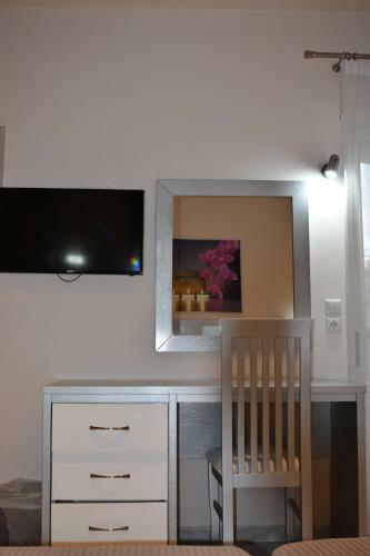 Marinis Boutique Aparthotel