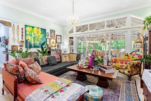 Noosa Valley Manor B&B