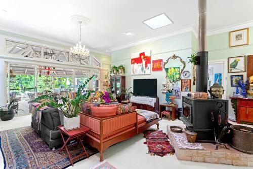 Noosa Valley Manor B&B