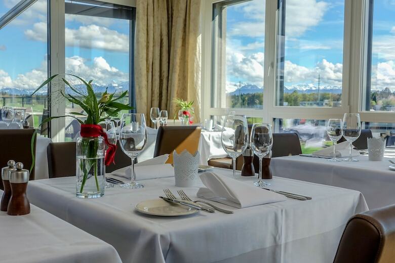 Hotel Swiss Star