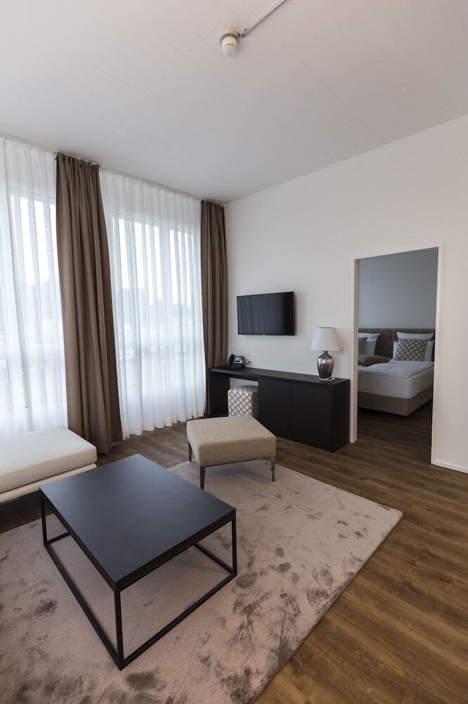 Hotel Swiss Star