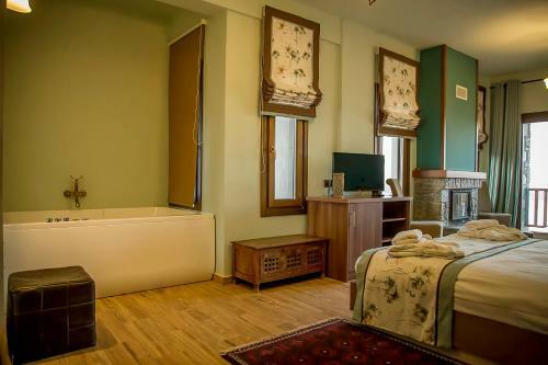 Pandion Luxury Boutique Hotel & Suites With Spa