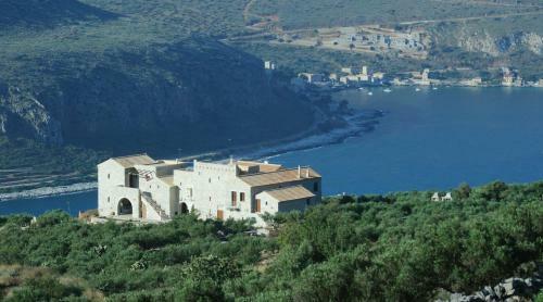 Xemoni Hotel