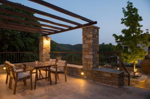 Hostal Thalia Traditional Guest House