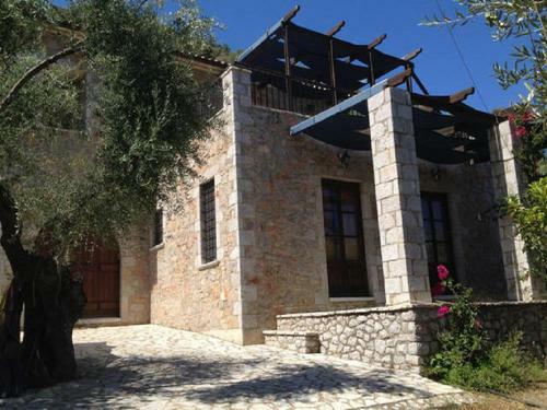 Villa Leonidio Stone House