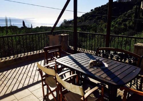 Villa Leonidio Stone House
