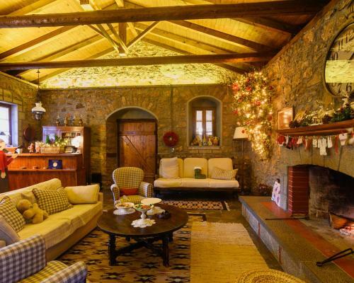 Hostal Guesthouse Karahalios