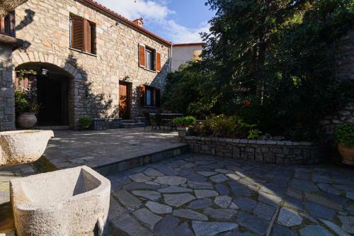 Hostal Guesthouse Karahalios