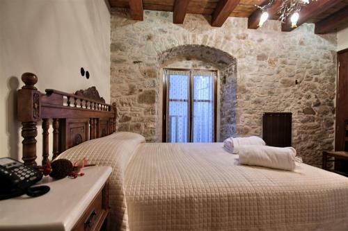 Hostal Petrinos Pyrgos