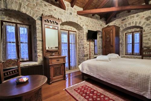 Hostal Petrinos Pyrgos