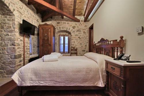 Hostal Petrinos Pyrgos