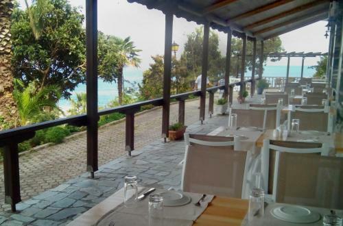 Golden Beach Hotel