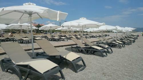 Golden Beach Hotel