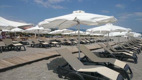 Golden Beach Hotel