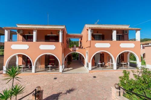 Fondas Apartments