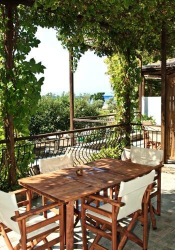 Athina Apartments