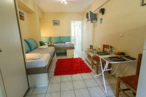 Stathopoulos Apartments