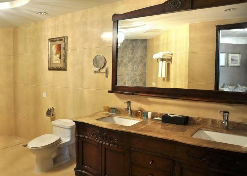 Phoenix Hotel Shaoguan