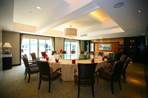 Phoenix Hotel Shaoguan